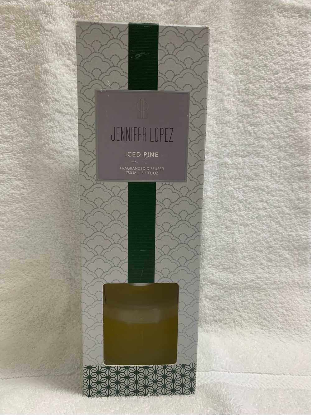 Jennifer Lopez Iced Pine Fragranced Diffuser - Picture 4 of 4